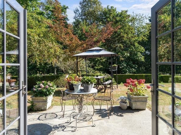 12628 72nd Avenue NE, Kirkland WA 98034