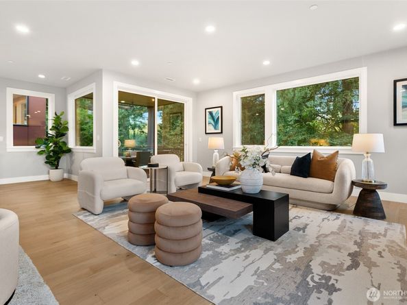 13068 SE 19th Court, Bellevue WA 98005