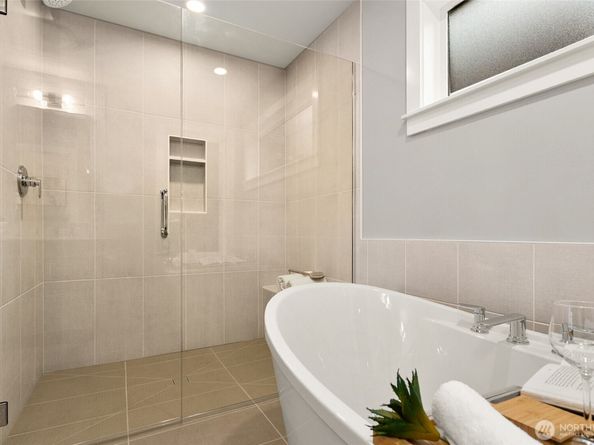 13068 SE 19th Court, Bellevue WA 98005
