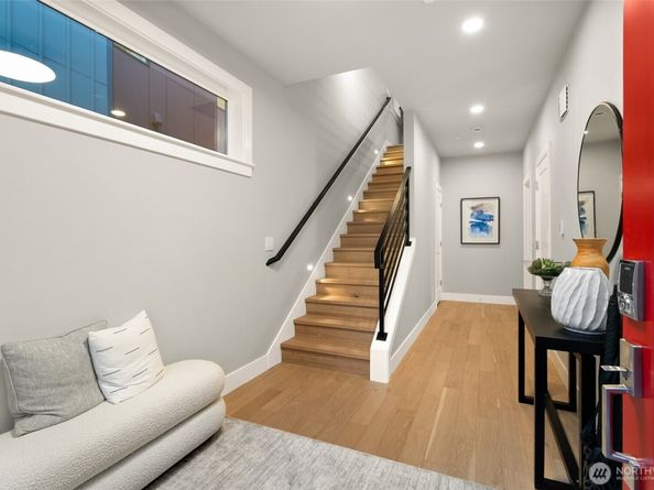 13068 SE 19th Court, Bellevue WA 98005