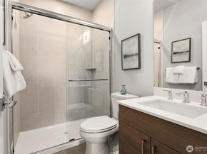 13068 SE 19th Court, Bellevue WA 98005
