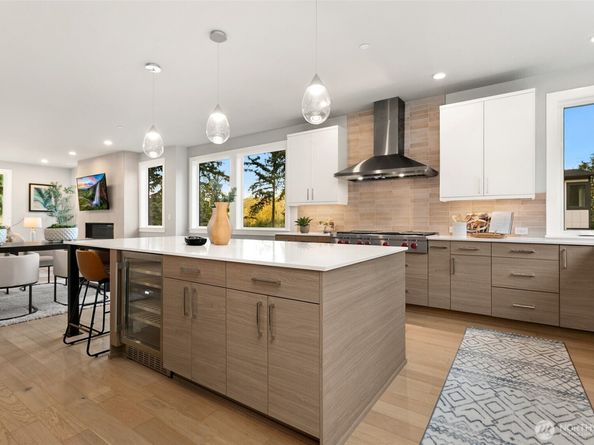 13068 SE 19th Court, Bellevue WA 98005