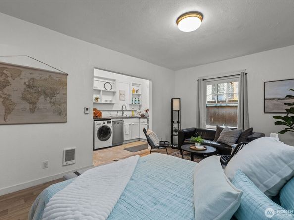 2132 5th Avenue 201, Seattle WA 98121