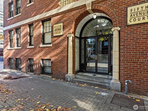 2132 5th Avenue 201, Seattle WA 98121