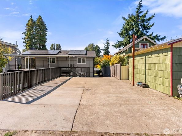 9548 3rd Avenue NW, Seattle WA 98117