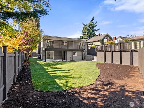 9548 3rd Avenue NW, Seattle WA 98117