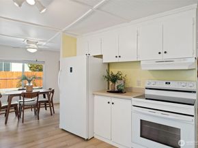 8850 NE Point No Point Road, Hansville WA 98340