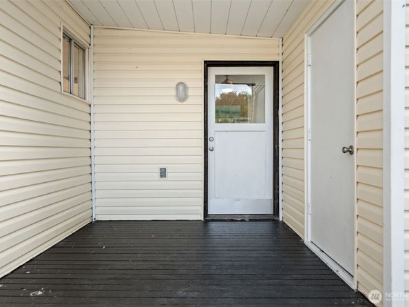 8850 NE Point No Point Road, Hansville WA 98340
