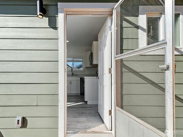 1926 Colby Avenue, Everett WA 98201