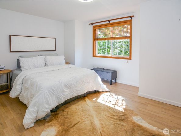 13629 26th Place W A103, Lynnwood WA 98087