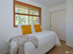 13629 26th Place W A103, Lynnwood WA 98087