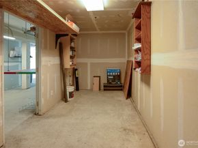13629 26th Place W A103, Lynnwood WA 98087