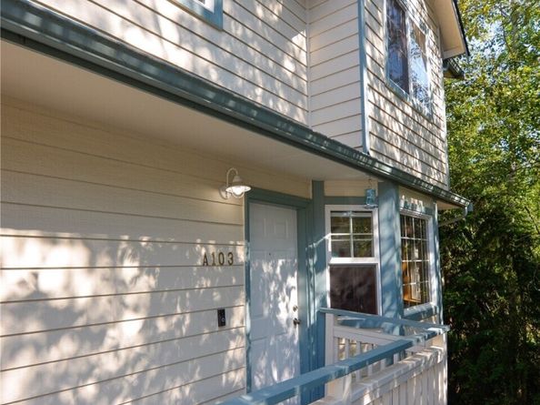 13629 26th Place W A103, Lynnwood WA 98087