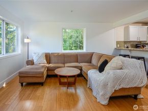 13629 26th Place W A103, Lynnwood WA 98087