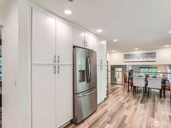 23732 NE 63rd Place S, Redmond WA 98053