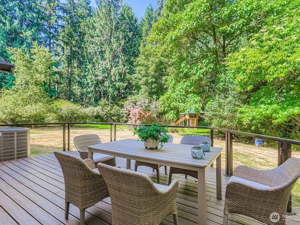 23732 NE 63rd Place S, Redmond WA 98053
