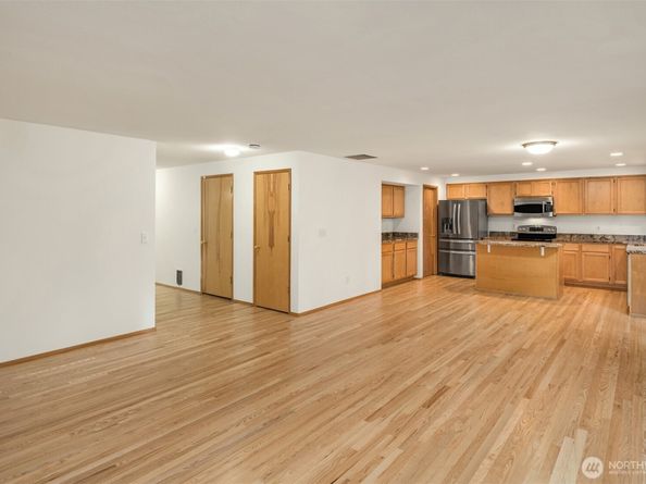 12841 SE 175th Court, Renton WA 98058