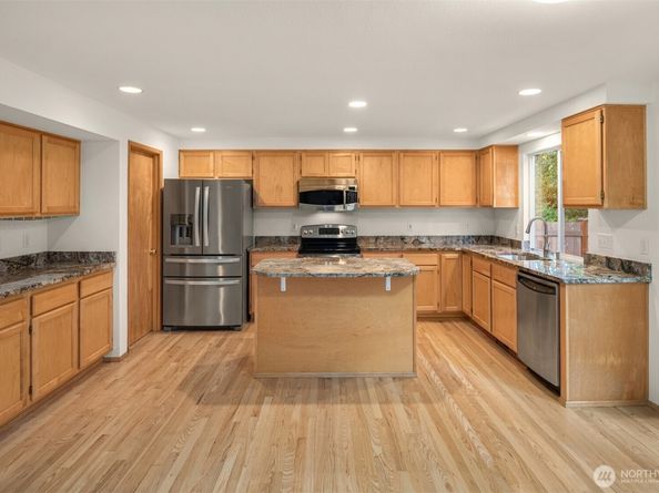 12841 SE 175th Court, Renton WA 98058