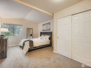 2132 NW Pacific Yew Place, Issaquah WA 98027