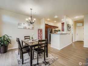 2132 NW Pacific Yew Place, Issaquah WA 98027