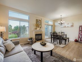 2132 NW Pacific Yew Place, Issaquah WA 98027