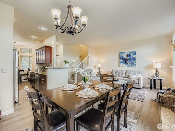2132 NW Pacific Yew Place, Issaquah WA 98027