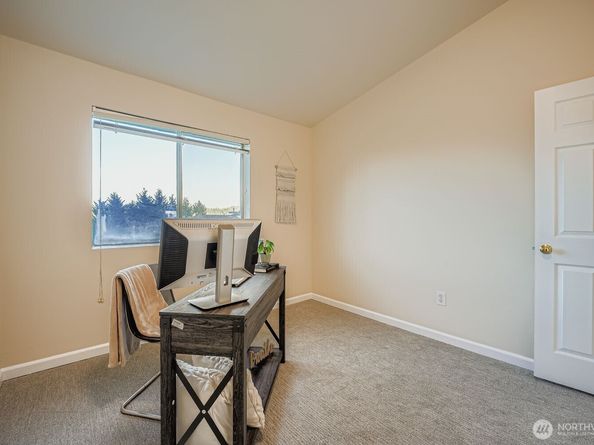 2132 NW Pacific Yew Place, Issaquah WA 98027