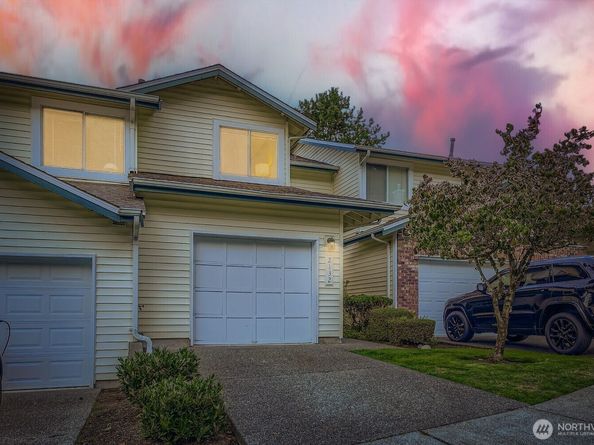 2132 NW Pacific Yew Place, Issaquah WA 98027