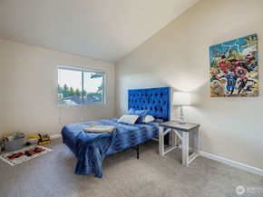 2132 NW Pacific Yew Place, Issaquah WA 98027