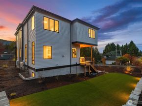 1075 NW Inneswood Drive, Issaquah WA 98027