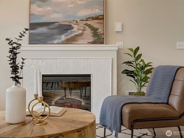 2800 SW Raymond Street 207, Seattle WA 98126