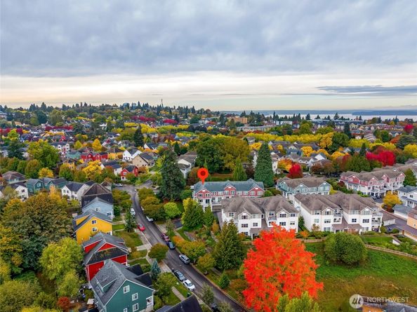 2800 SW Raymond Street 207, Seattle WA 98126