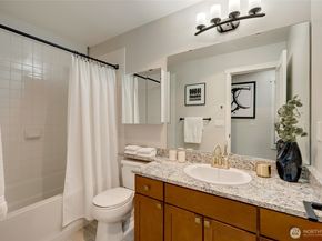 2800 SW Raymond Street 207, Seattle WA 98126