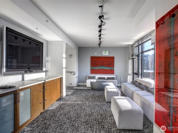 2911 2nd Avenue 313, Seattle WA 98121