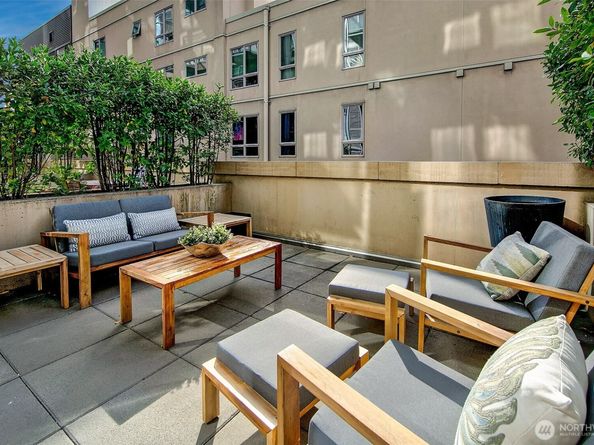 2911 2nd Avenue 313, Seattle WA 98121