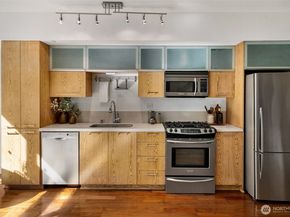 2911 2nd Avenue 313, Seattle WA 98121