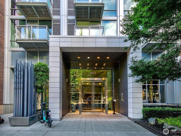 2911 2nd Avenue 313, Seattle WA 98121