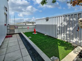 2911 2nd Avenue 313, Seattle WA 98121