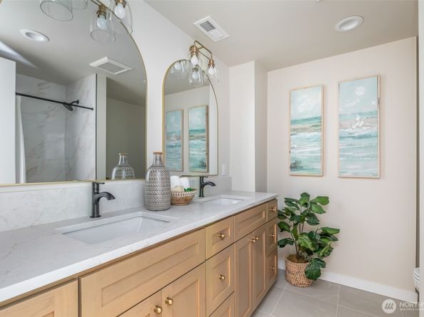 16039 Maplewild Avenue SW, Burien WA 98166