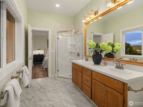 8726 Paisley Drive NE, Seattle WA 98115