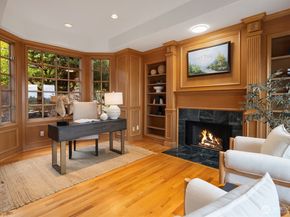 8726 Paisley Drive NE, Seattle WA 98115