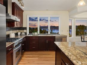 8726 Paisley Drive NE, Seattle WA 98115