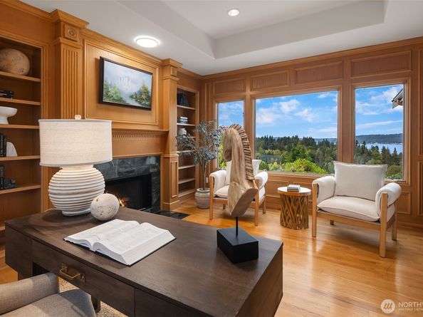 8726 Paisley Drive NE, Seattle WA 98115