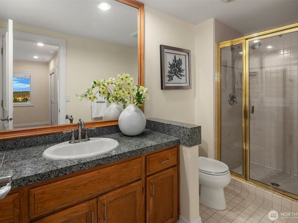 8726 Paisley Drive NE, Seattle WA 98115