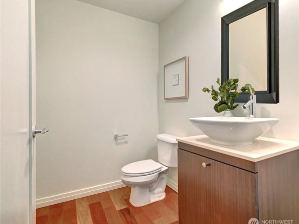 500 106th Avenue NE 3109, Bellevue WA 98004