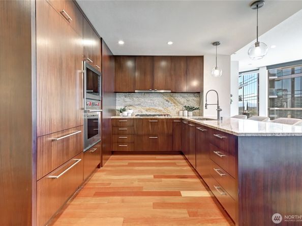 500 106th Avenue NE 3109, Bellevue WA 98004