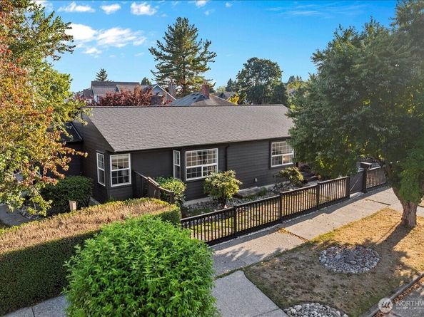 3523 SW Charlestown Street, Seattle WA 98126