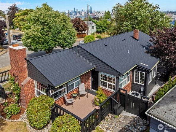 3523 SW Charlestown Street, Seattle WA 98126