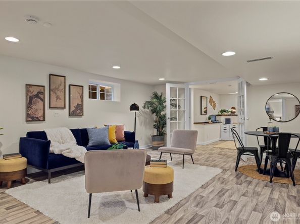 3523 SW Charlestown Street, Seattle WA 98126