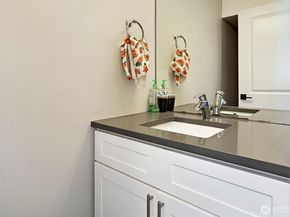 5037 21st Avenue NE, Seattle WA 98105